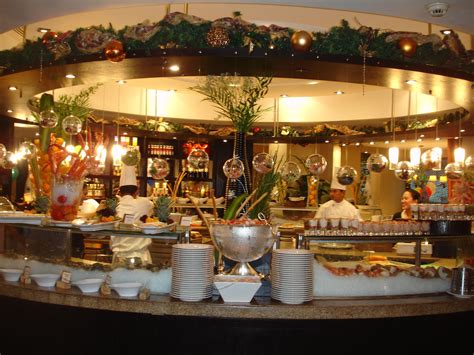 The Serrano Buffet creates 100 different dishes daily, providing fresh buffet food for visitors to choose from day and night. . Yaamava casino buffet